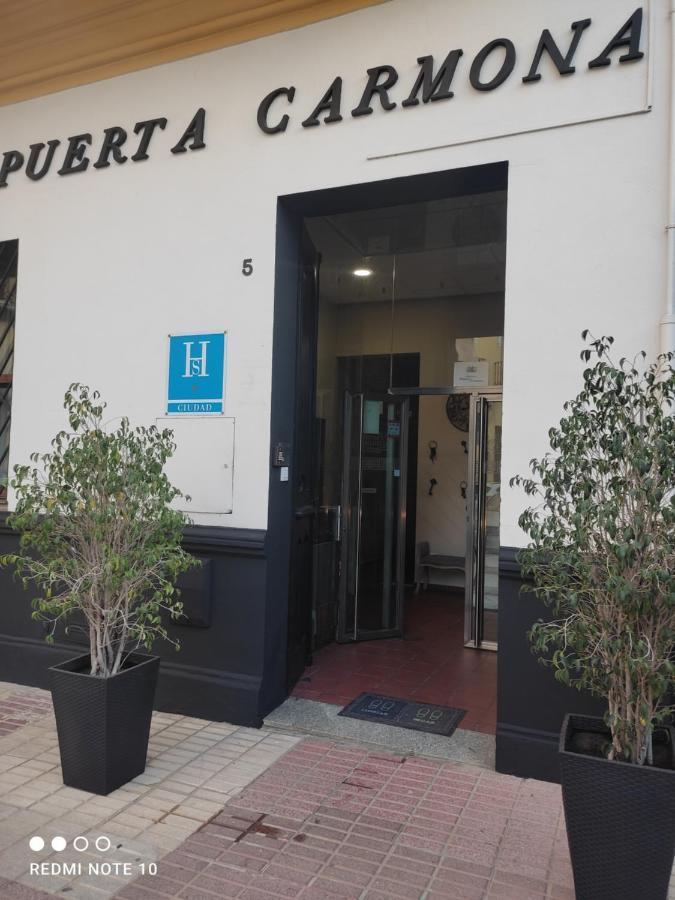 Pensión Puerta Carmona Sevilla